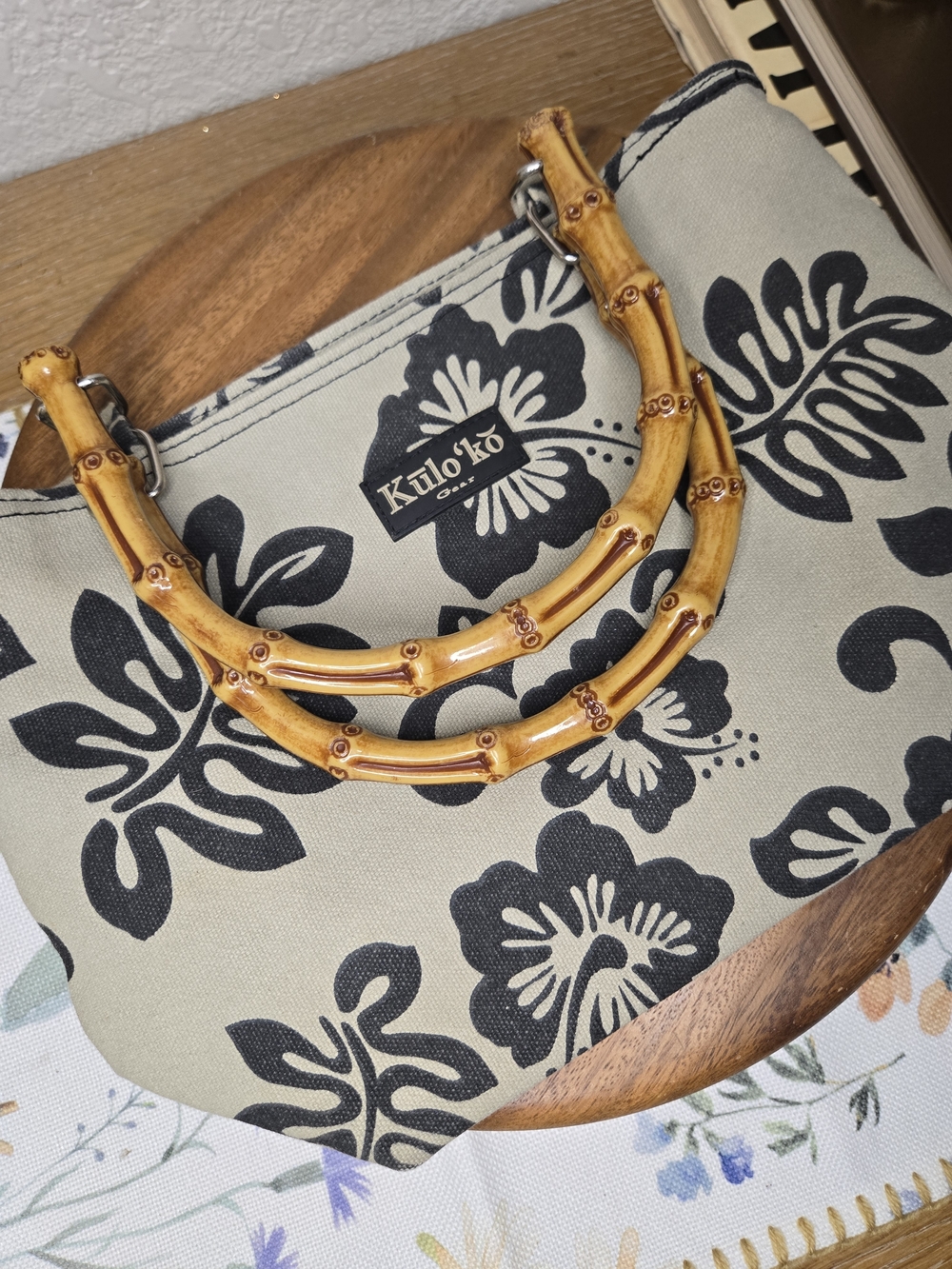Kūloʻkō Gear Hawaiian Canvas Handbag Bamboo Handles Tote Purse